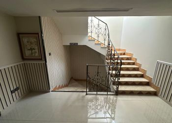 فيلا بخمس غرف نوم وصاله انيقة 