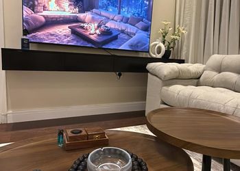 شقة بصالة مريحة ودخول ذاتي