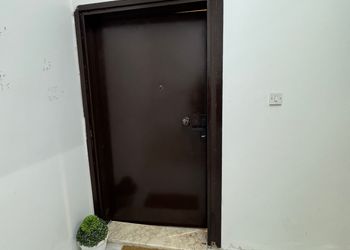 استديو بتصميم أنيق ودخول ذاتي