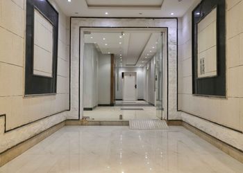 استديو بسرير ماستر وجلسة جانبية 