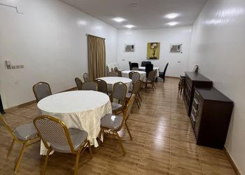 استراحة بمسطح اخضر و العاب اطفال