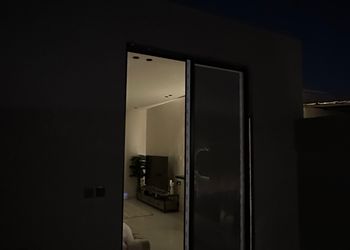 استديو هادئ بدخول ذاتي 