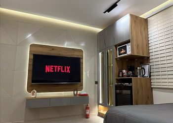 استديو بتصميم هادئ ودخول ذاتي