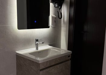 استديو بدخول ذاتي وسرير مريح 
