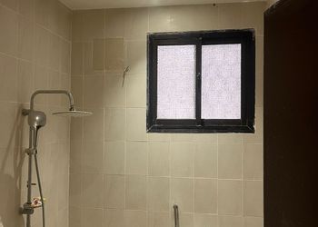 استديو بأثاث مريح وبسيط 