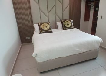شاليه باطلاله على البحر