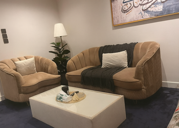 استديو هادئ بسرير ماستر 