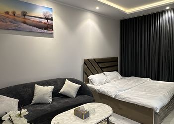 استديو بدخول ذاتي وتصميم هادئ 