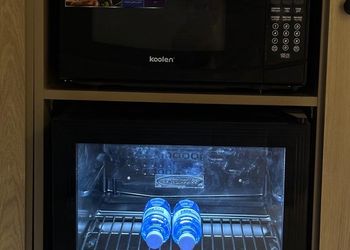 استديو هادئ بسرير ماستر 