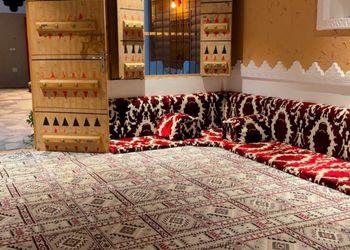 استراحة بجلسة خارجية و مجالس