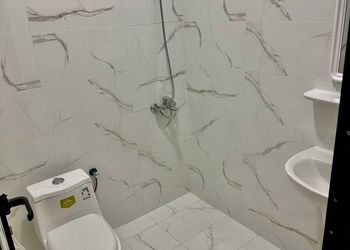 استديو بأثاث مريح وبسيط 