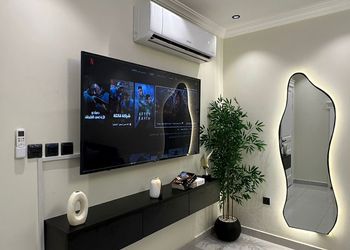 شقة بدخول ذاتي وغرفة نوم مريحة 