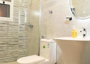 شقة بغرفتين نوم وصالة 