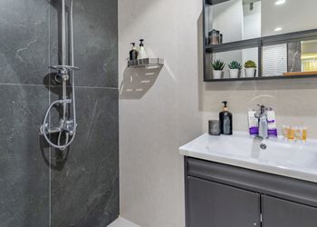 استديو بسرير ماستر ودخول ذاتي