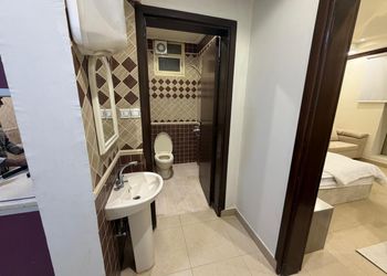 استديو بسرير ماستر