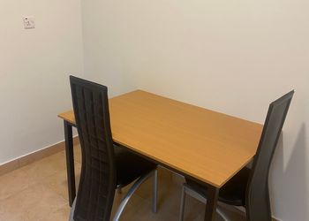 استديو بسرير ماستر وأثاث مريح 