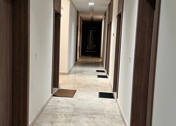 استديو بسرير ماستر وجلسة جانبية 