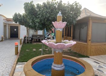 شاليه بمسبح وجلسة خارجية 