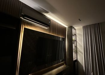 استديو بسرير ماستر وجلسة جانبية 