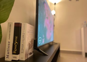 استديو بسرير ماستر