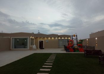 شاليه بالعاب اطفال وجلسه خارجيه 