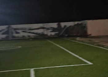 استراحة بمجالس واسعة وألعاب أطفال 