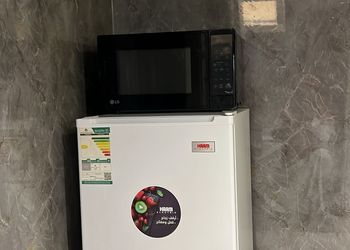 استديو هادئ بسرير ماستر