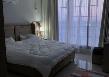 شقة بصالة وغرفة نوم دخول ذاتي 