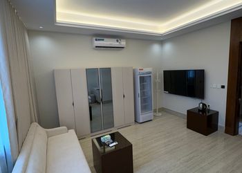 استديو بسرير ماستر وجلسة جانبية