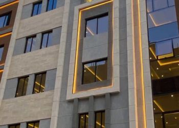 استديو هادئ بدخول ذاتي 