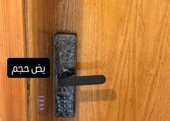 شقة بصالة مريحة وغرفة نوم 