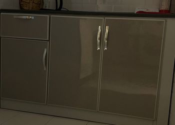 استديو هادئ بسرير ماستر 