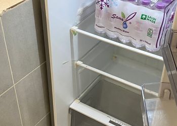 شاليه بألعاب أطفال ومسبح