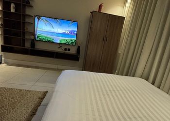 استديو هادئ بسرير ماستر 