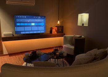 استديو هادئ بسرير ماستر 
