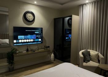 استديو هادئ بسرير ماستر