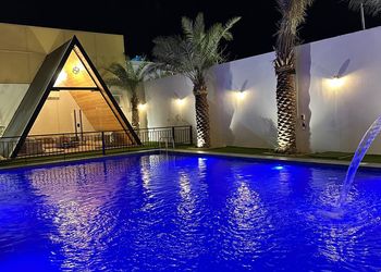 شاليه بمسبح خارجي وأجواء ممتعة 