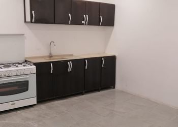 شاليه بمسبح خارجي ومجالس واسعة 