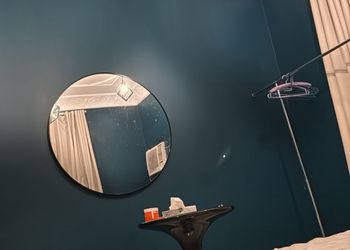 شقة بغرفة معيشة وغرفة نوم 