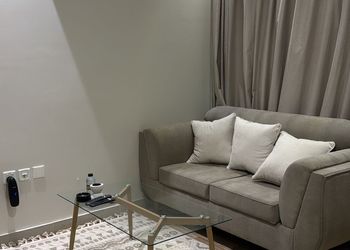 استوديو بدخول ذاتي