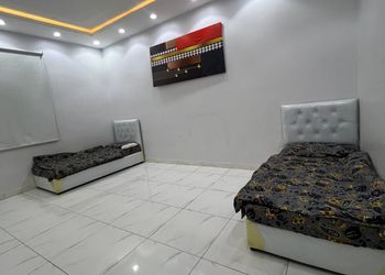 شاليه بألعاب أطفال وجلسة خارجية 