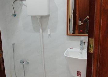 شقة بغرفة جلوس وغرفتين نوم 