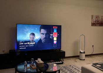 شقة بصالة مريحة بدخول ذاتي 