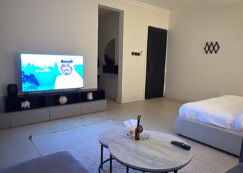 استديو بدخول ذاتي وسرير مريح 