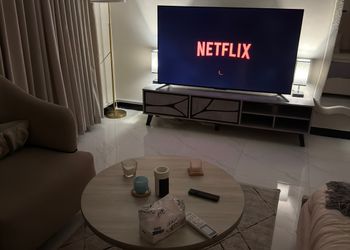استديو بسرير ماستر وجلسة 