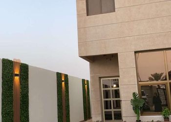 شاليه ـ6 غرف نوم مطلة على البحر 