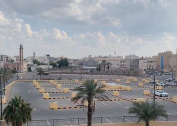 شقة بغرفتين نوم وصالة 