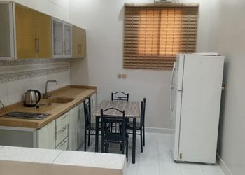 شاليه بمسبح خارجي وأجواء ممتعة 