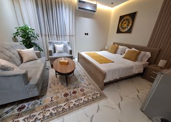 استديو قريب من البحر