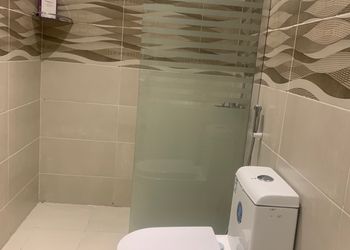 استديو بأثاث مريح وبسيط 